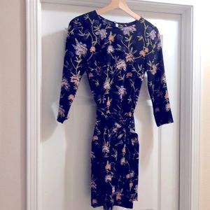 H&M 3/4 sleeve floral pattern dress with back cutout, size 2